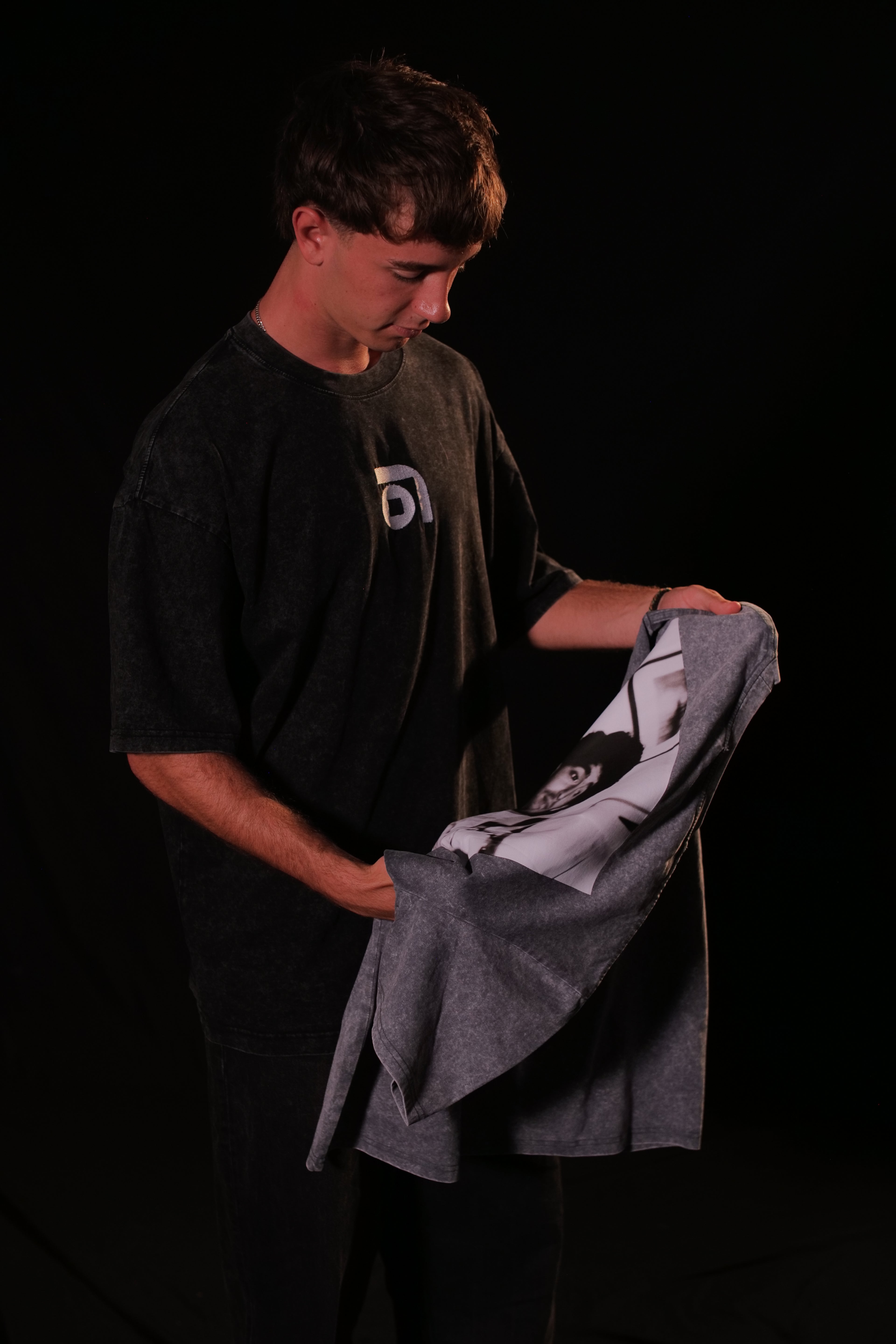 D10S // Oversize Gris Hielo Stonewashed - PREVENTA