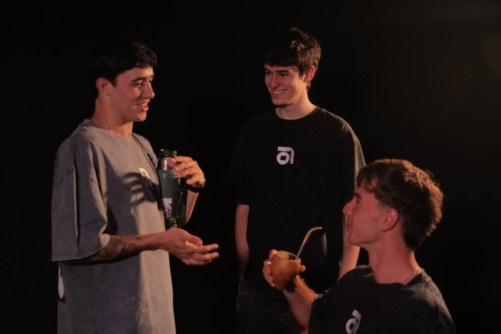 D10S // Oversize Negro Stonewashed - PREVENTA